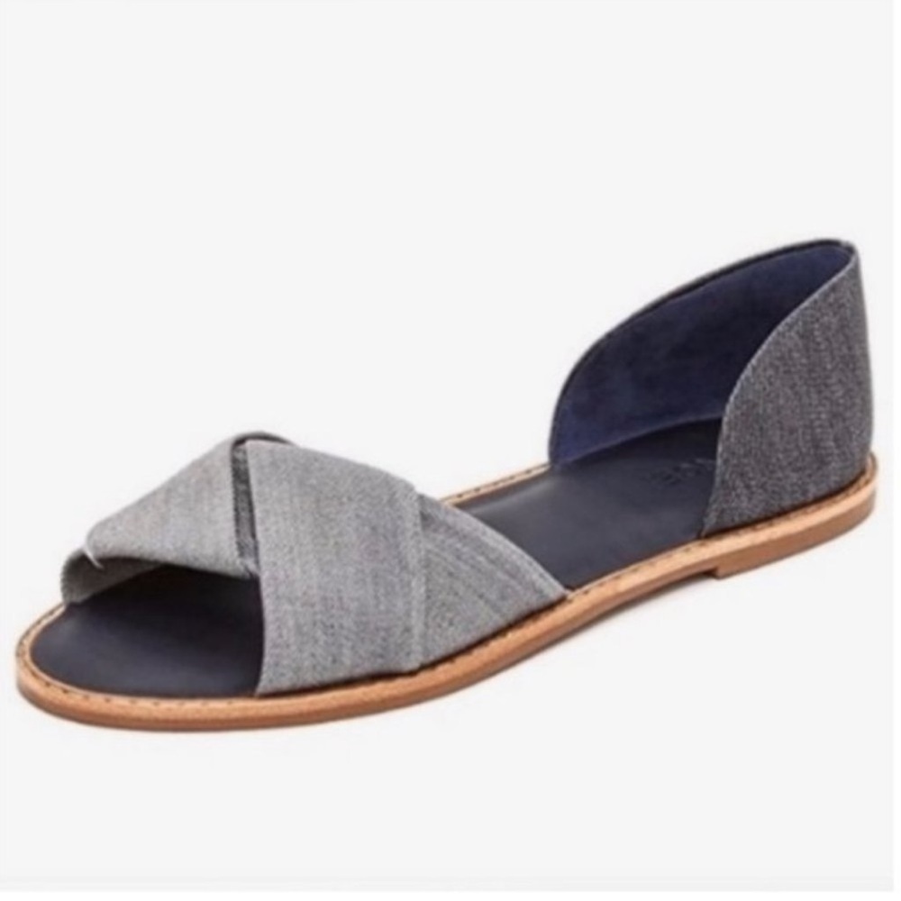 Vince Idara Twisted d'Orsay Sandal Sz‎ US 9